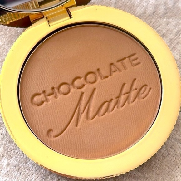 Brand New Too Faced Chocolate Soleil Matte Bronzer & Melted Matte Metallic Lip - Picture 9 of 11